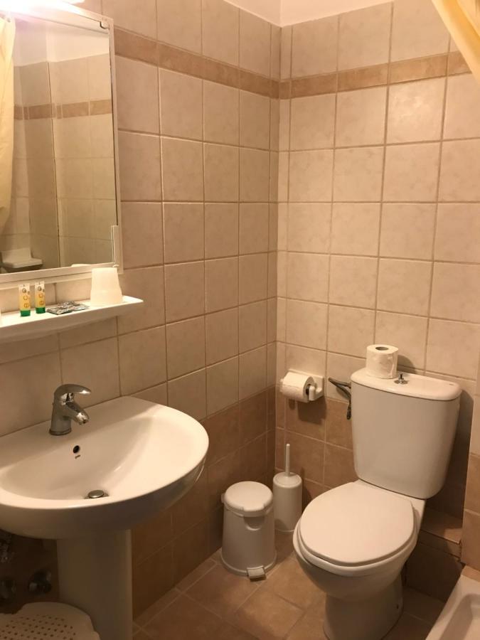 Hotel Bara Néosz Marmarász Kültér fotó